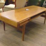 367 4358 COFFEE TABLE